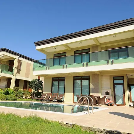 Gold Premium Private Pool With Free Aqua Park *