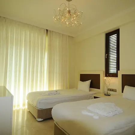 Gold City Premium Private Pool With Free Aqua Park Apartment *