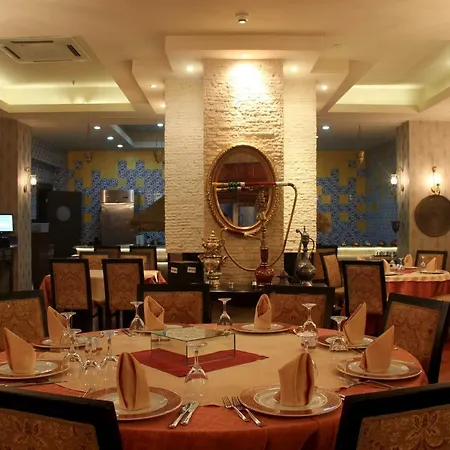 Gold City Premium Private Pool With Free Aqua Park Apartment *